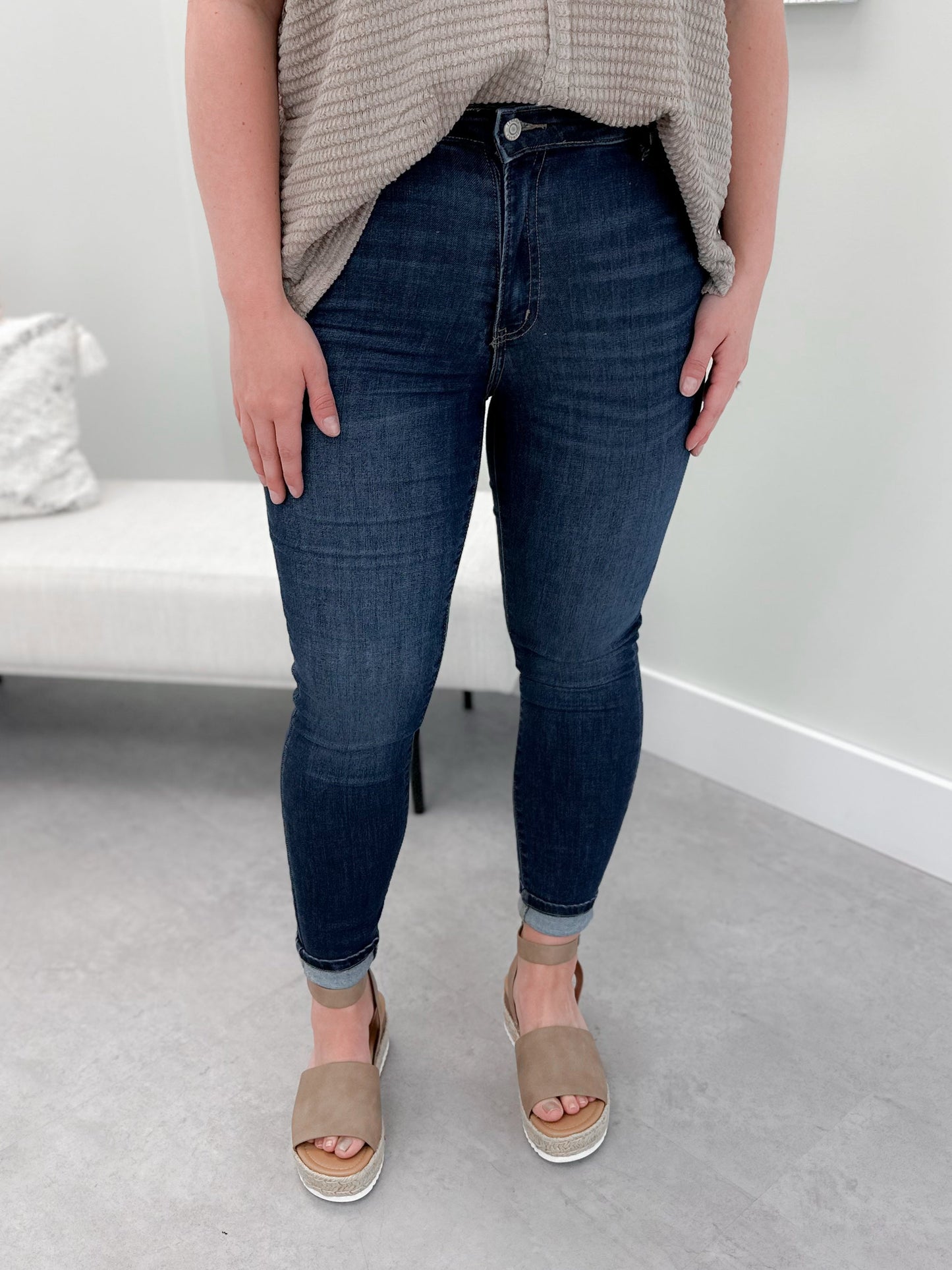 Cayden High Rise Jeans in Dark Wash - L/O Size 38
