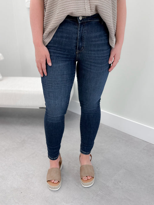 Cayden High Rise Jeans in Dark Wash - L/O Size 38